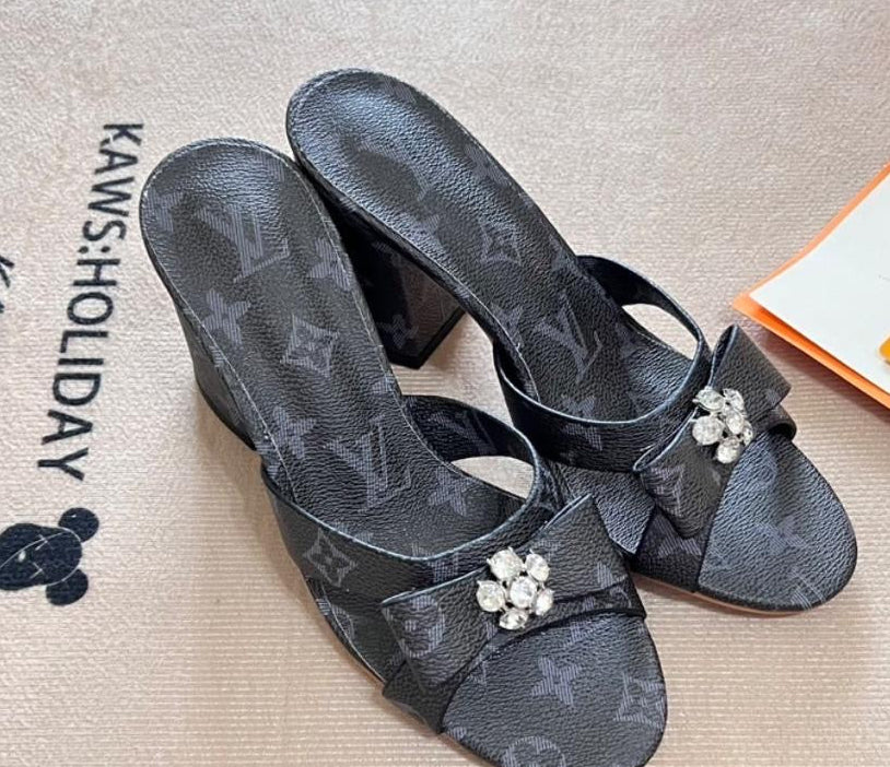 Women’s Shoes DH1280361