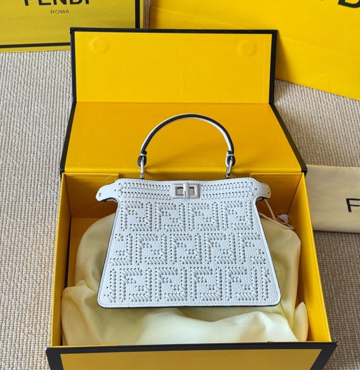 Women’s Purse’s 106073402021