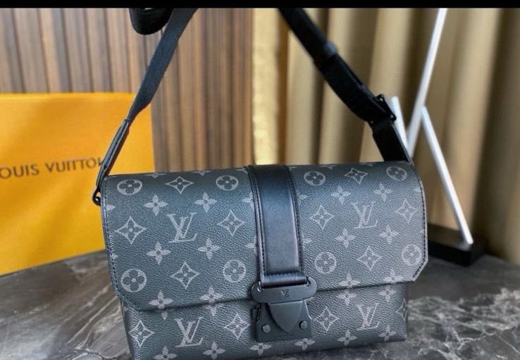 Women’s Purse’s 1060718551771