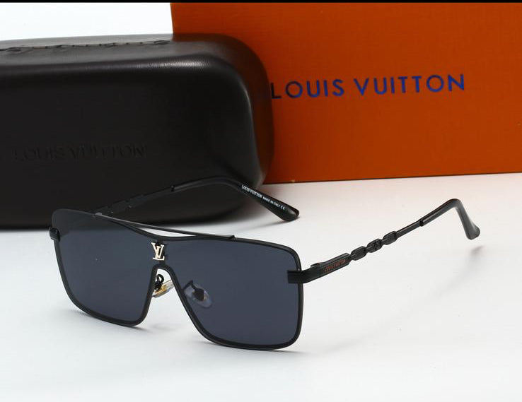 Sunglasses 129252541