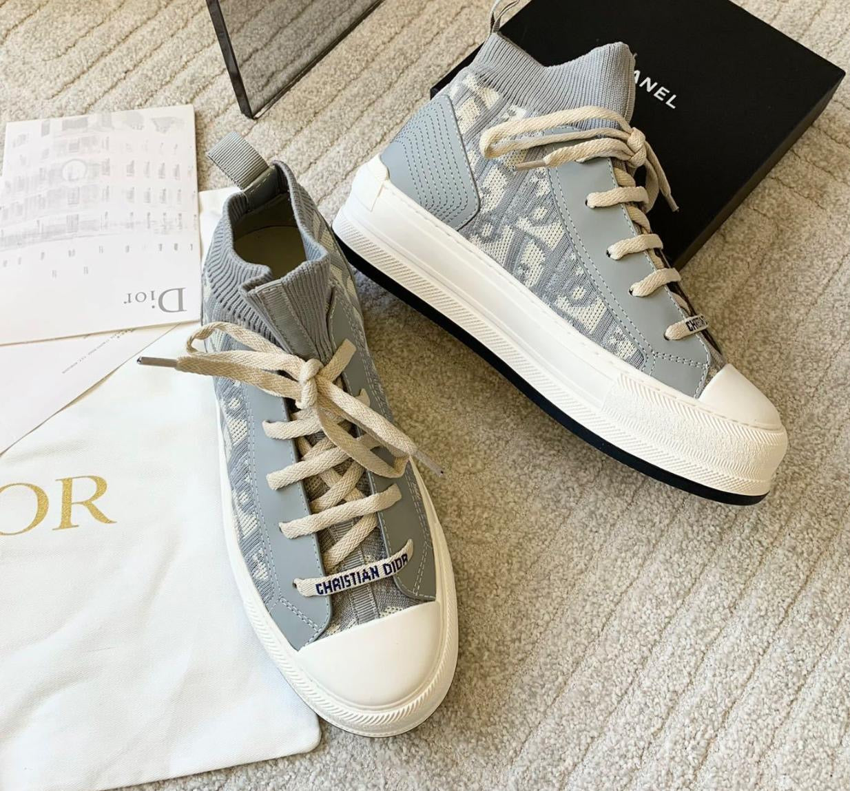 Women’s Sneakers