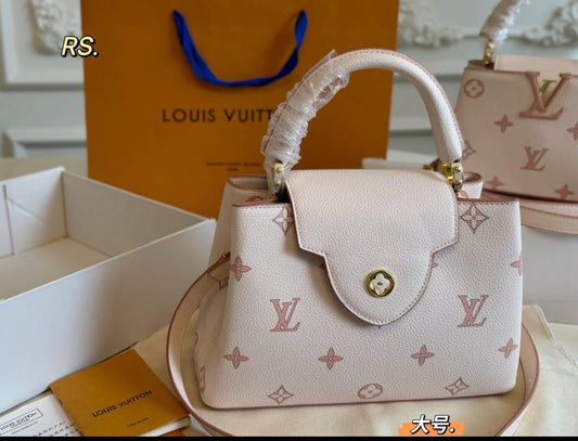 Women’s Purse’s 1061654931