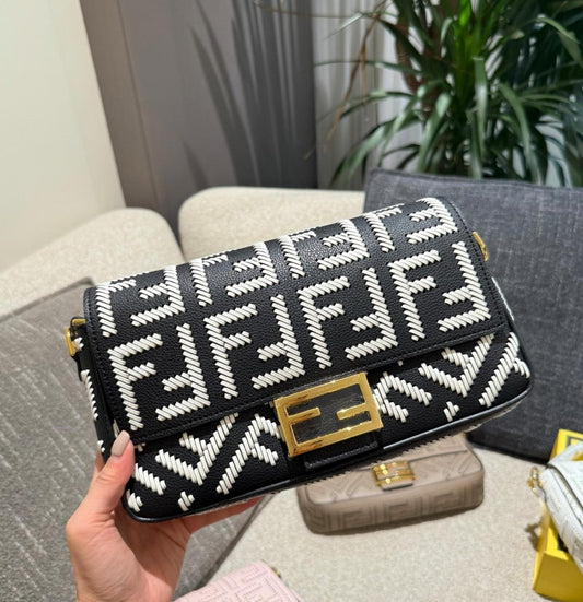 Women’s Purse’s 106315183