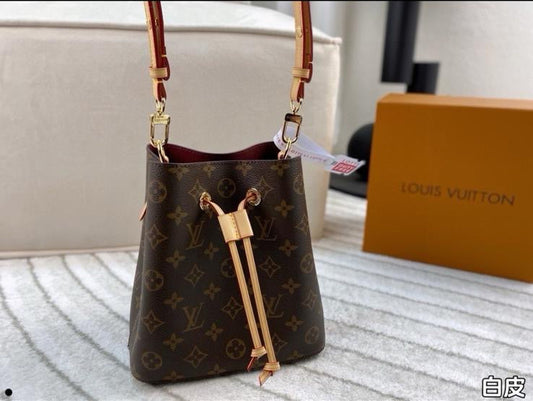 Women’s Purse’s 106155855