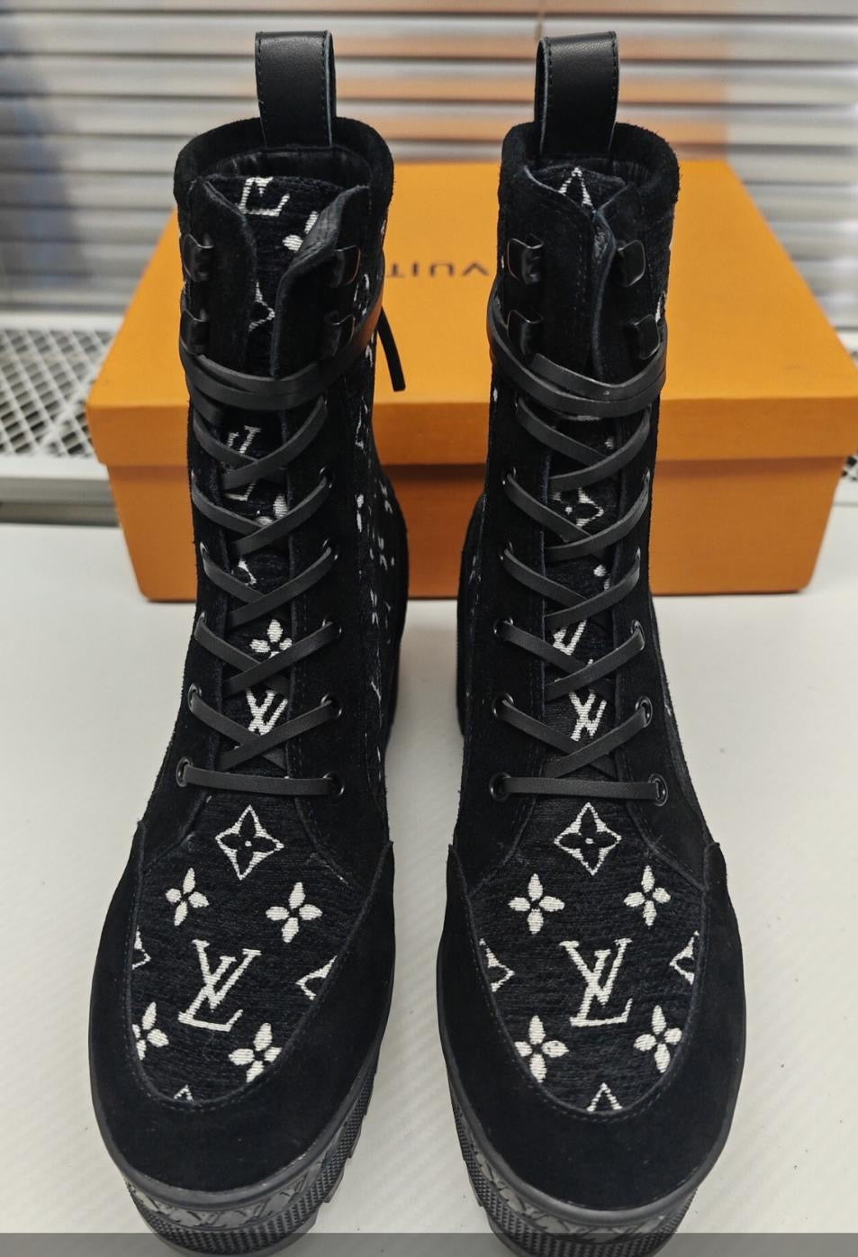 Women’s Boots XZ11600064