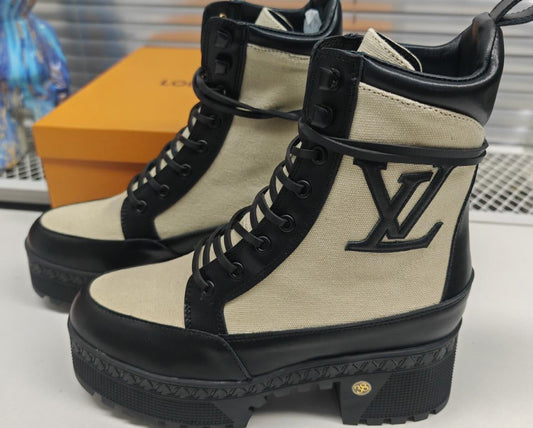 Women’s Boots XZ11600064
