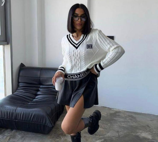 Women’s Sweaters M4057