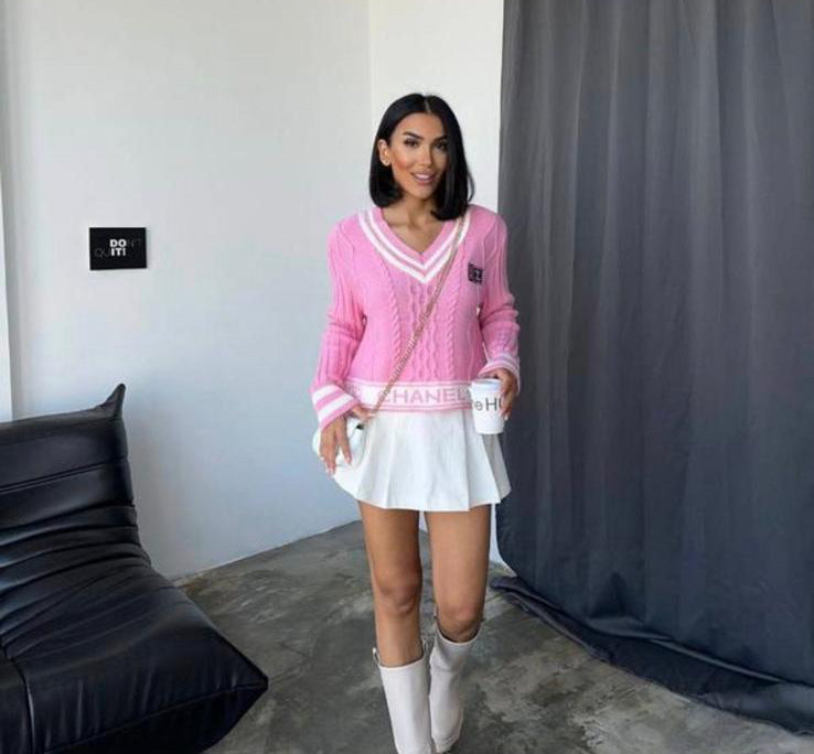Women’s Sweaters M4057