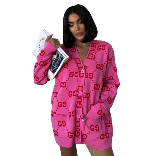 Women’s Sweaters M4052