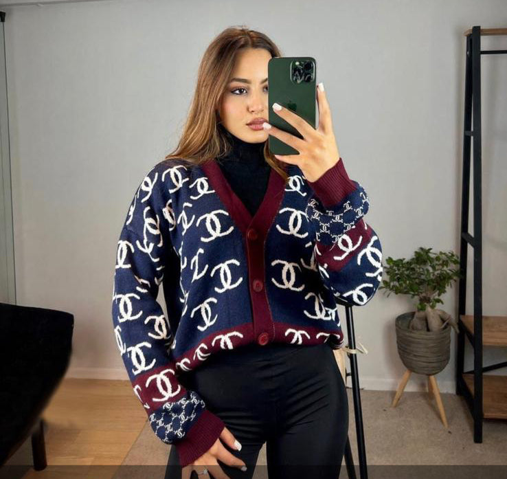 Women’s Sweaters M4008