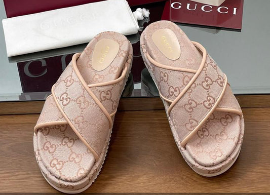 Women’s Slippers